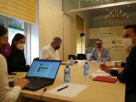 Imagen Los programas de Empleo de la Diputación y la nueva Oferta de Empleo Pública centran la reunión de la Mesa Provincial del Diálogo Social